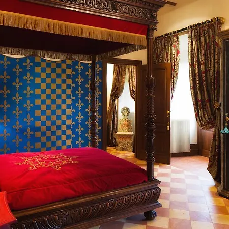 Chateau La Tour Carnet 住宿加早餐酒店 Saint-Laurent-de-Medoc