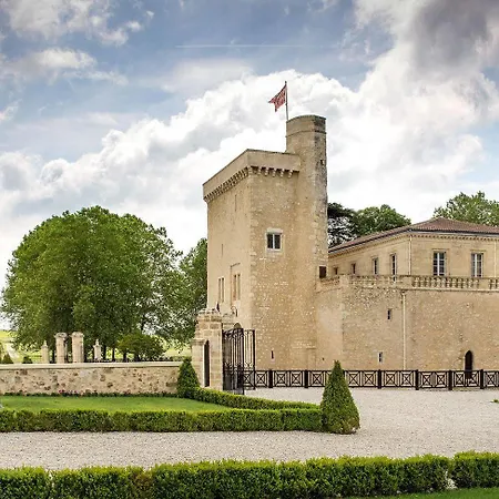 Chateau La Tour Carnet 住宿加早餐酒店 Saint-Laurent-de-Medoc