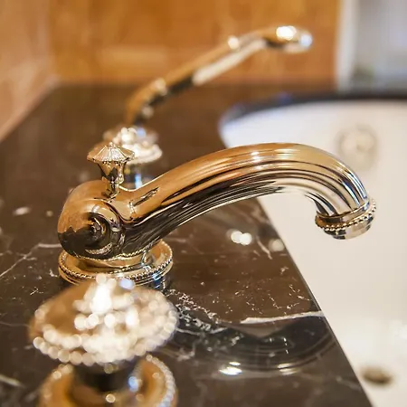 住宿加早餐酒店 Chateau La Tour Carnet