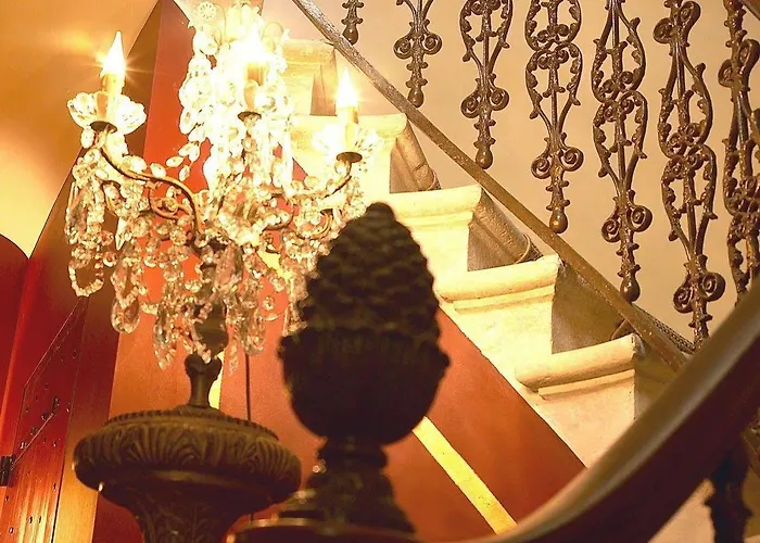 Alojamento de Acomodação e Pequeno-almoço Chateau La Tour Carnet